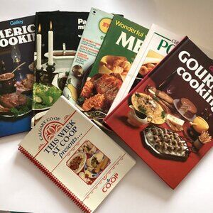 A Bundle of 7 Vintage Cook Books Cooking Baking Illustrated Collectable Recipes